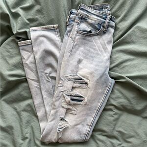 AE Super Stretch ripped Skinny Jeans
